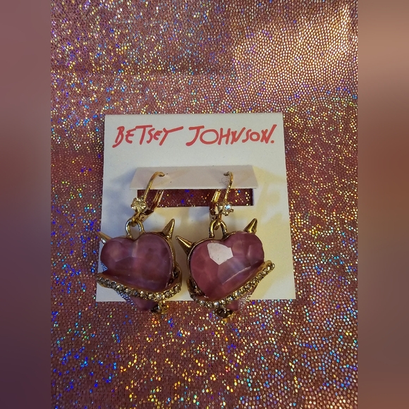 Betsey Johnson Pink Devil Heart Earrings! - Picture 8 of 8